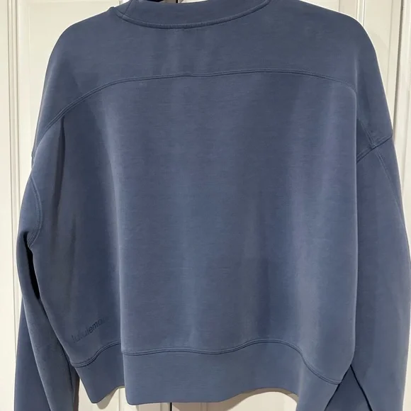 Lululemon Softstreme Perfectly Oversized Blue Crop Sweatshirt - Picture 2 of 3